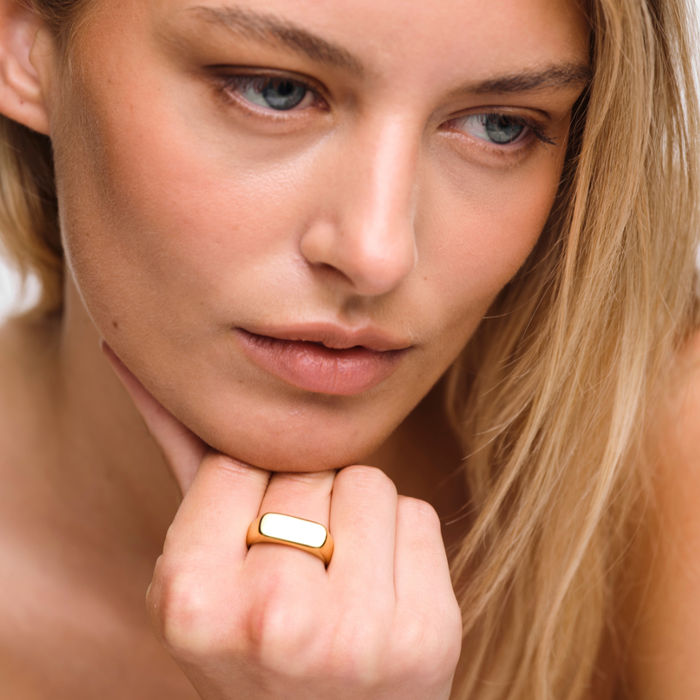 Alix Signet Ring