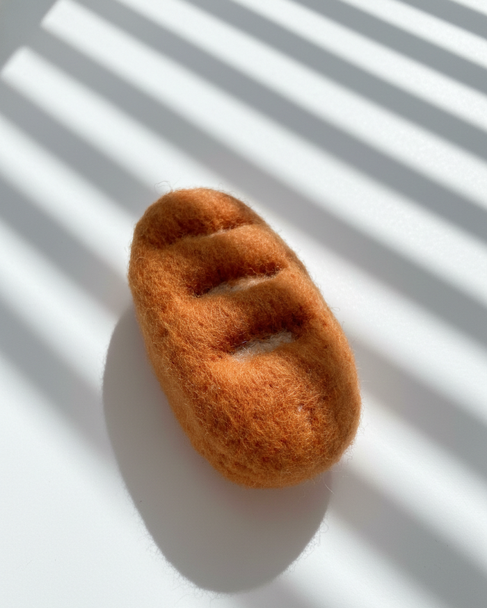 Baguette Wool Magnet - Woobbi