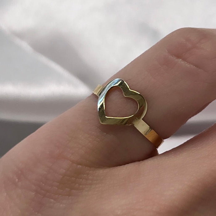 Children's Heart Ring in 18K Gold