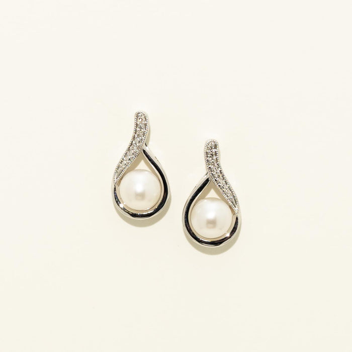 Cultured Freshwater Pearl Earrings in Sterling Silver with Diamonds (1/20ct tw and 6mm pearls)