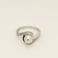 Cultured Freshwater Pearl Ring in Sterling Silver with Diamonds (1/20ct tw and 7mm Pearl)
