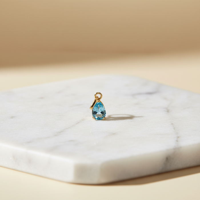 Drop Topaz Pendant in 18K Gold