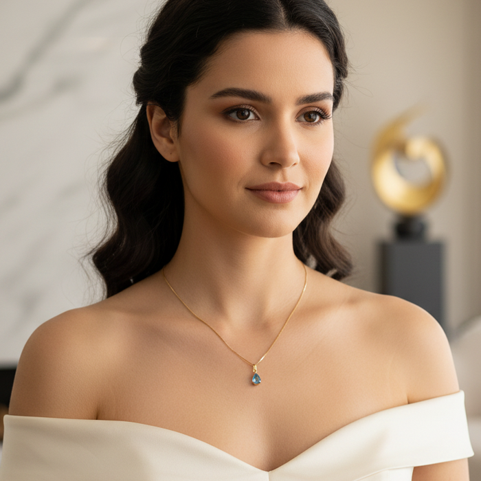 Drop Topaz Pendant in 18K Gold