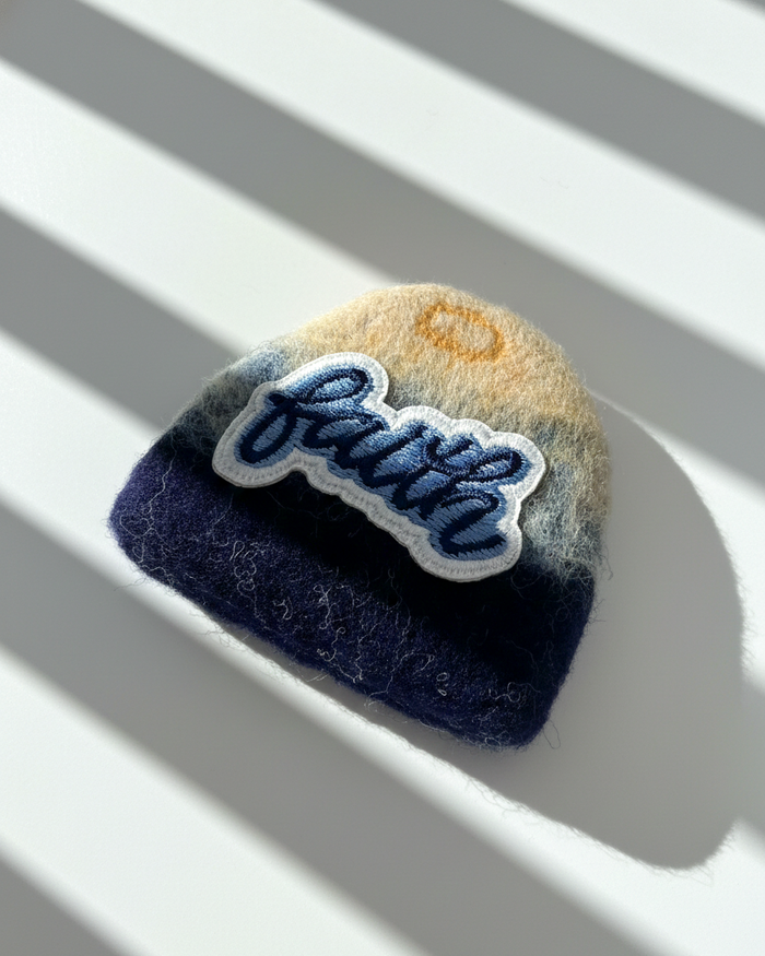 Faith Patch Wool Magnet - Woobbi