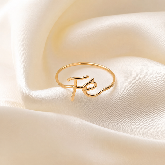 Faith Ring in 18K Gold