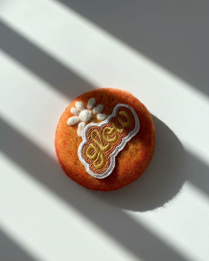 Glow Patch Wool Magnet - Woobbi