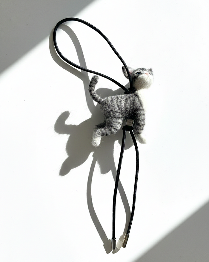 Gray Tabby Cat Wool Charm - Woobbi