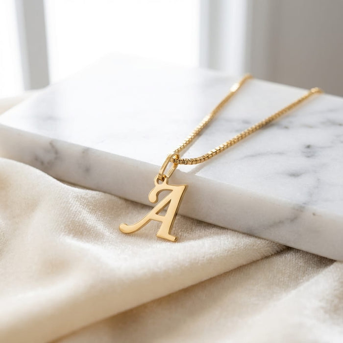 Initial Letter Pendant in 18K Gold