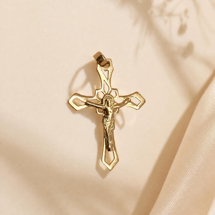 Openwork Cross Pendant with Christ in 18K Gold
