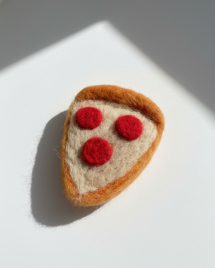 Pepperoni Slice Wool Magnet - Woobbi