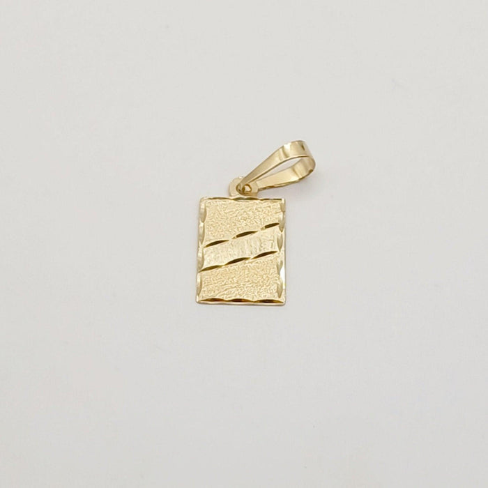Plaquinha Filigree Pendant in 18K Gold