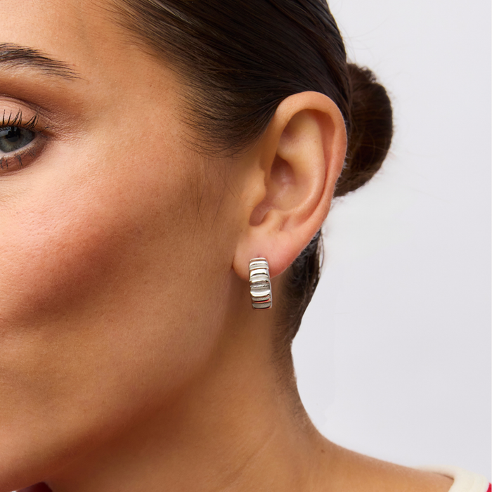 Poppy Wrinkle Earrings (Silver)