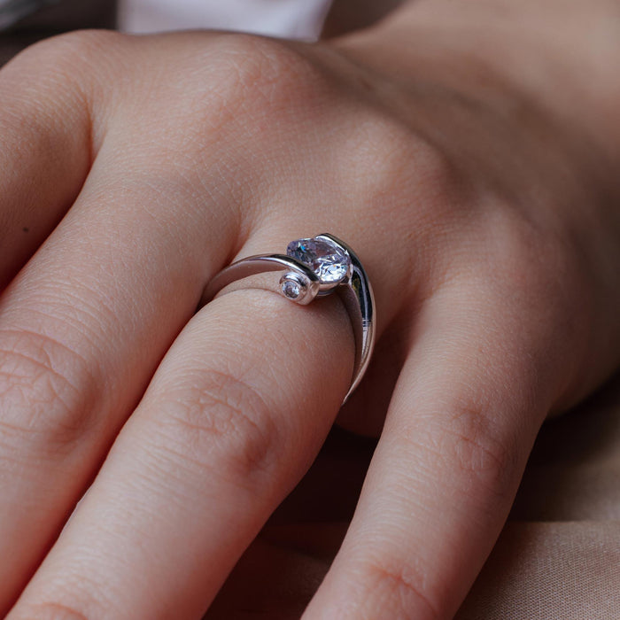Silver 925 Rhodium Plated Clear Round Center CZ Overlap Twist Ring - BGR00392