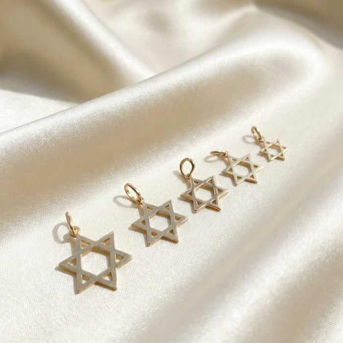 Star of David Pendant in 18K Gold