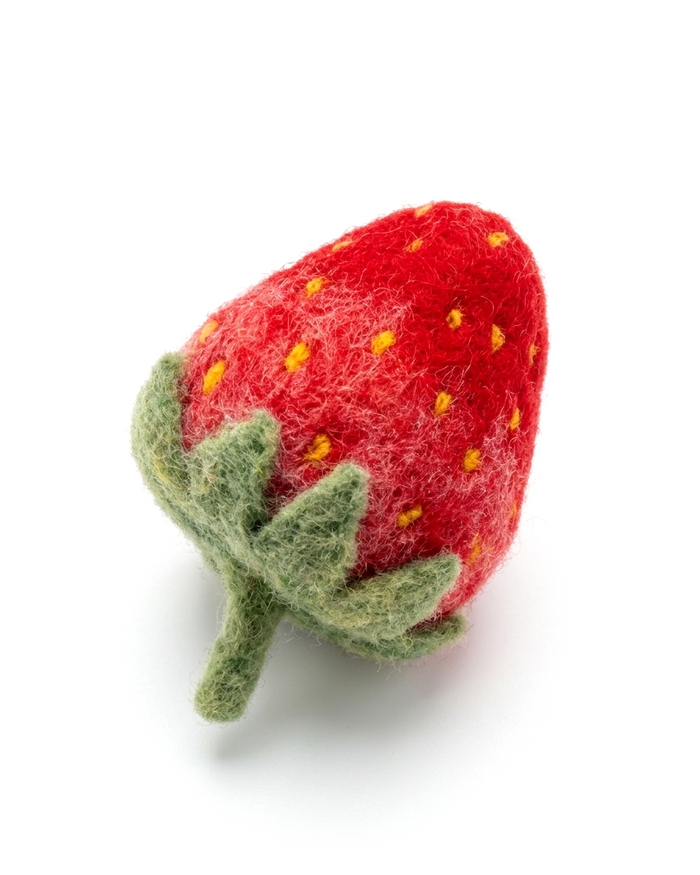 Strawberry Wool Felt Fridge Magnet - Woobbi