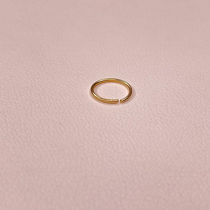 Piercing de Ouro 18k Modelo Argola / Tiny 18K Yellow Gold Nose Hoop Piercing - Ricca Jewelry