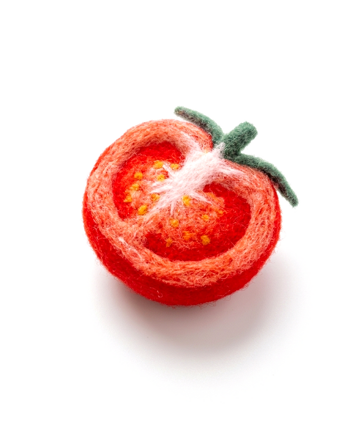 Tomato Wool Felt Fridge Magnet - Woobbi